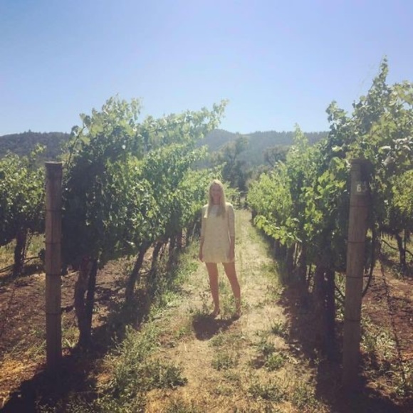 Meet your Posher, Megan - Picture 1 of 1